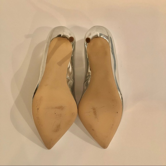 STEVE MADDEN Reflective Silver Heels - Picture 12 of 13